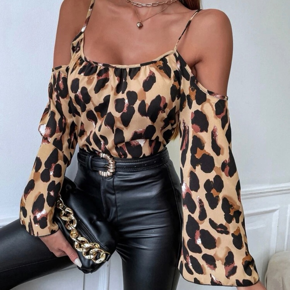 Animal Print Cut Out Shoulder Top -NEW